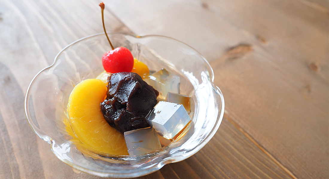 寒天を使ったあんみつのイメージ写真