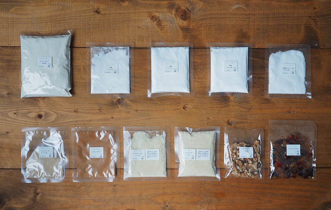 キットに入っている材料の写真