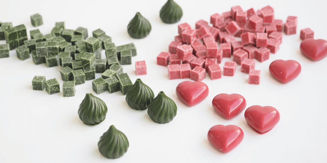 いちごと抹茶のフレーバーチョコの写真