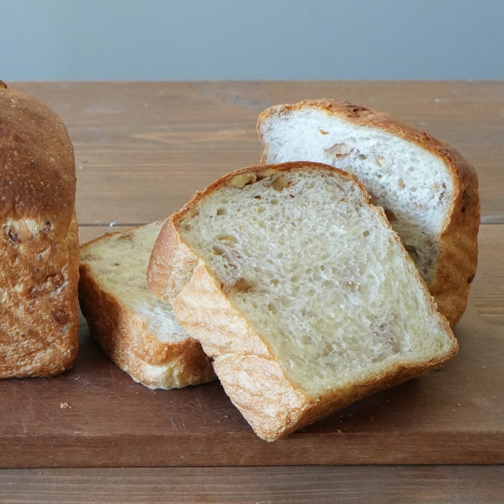 湯種で作る、くるみメープル食パン