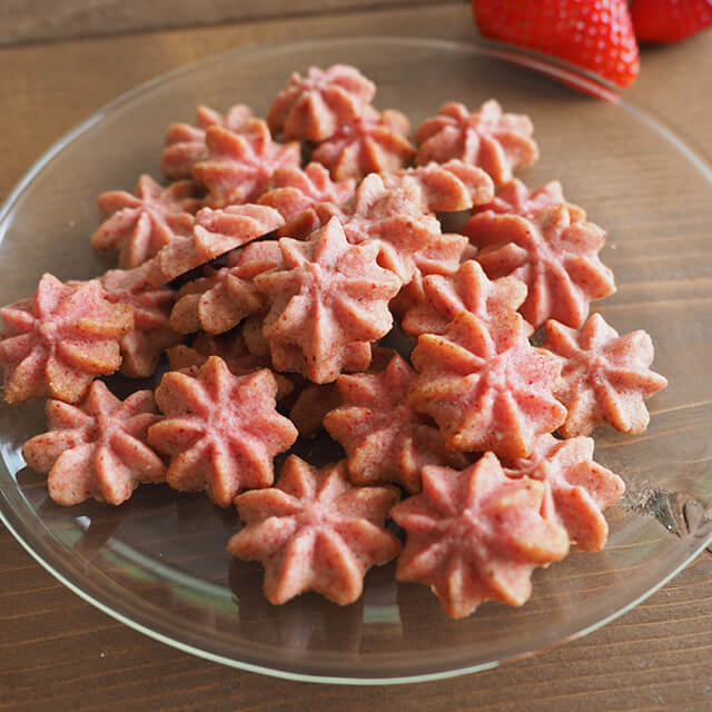 いちごの絞り出しクッキー